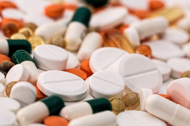 Medicinali usati per trattare la cistite antibiotici, probiotici, antispastici, medicinali a base di erbe